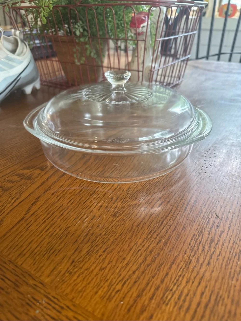 PYREX Vintage No221 8 1/4 Inch Baking Dish And Lid 624C